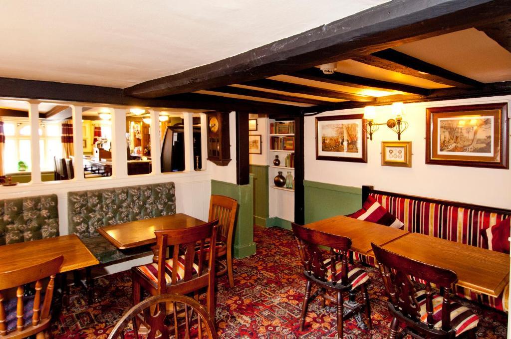 Hotel The George & Horn Near Newbury Kingsclere Exterior foto